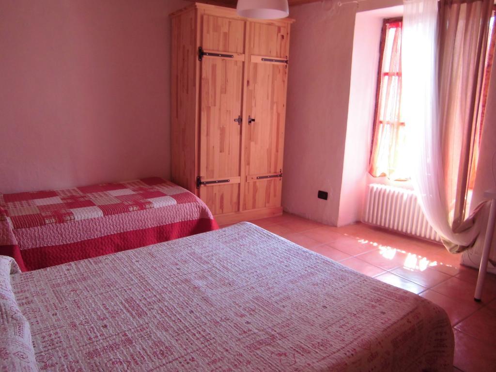 La Casa Antica Bed & Breakfast Pont-Saint-Martin Rom bilde